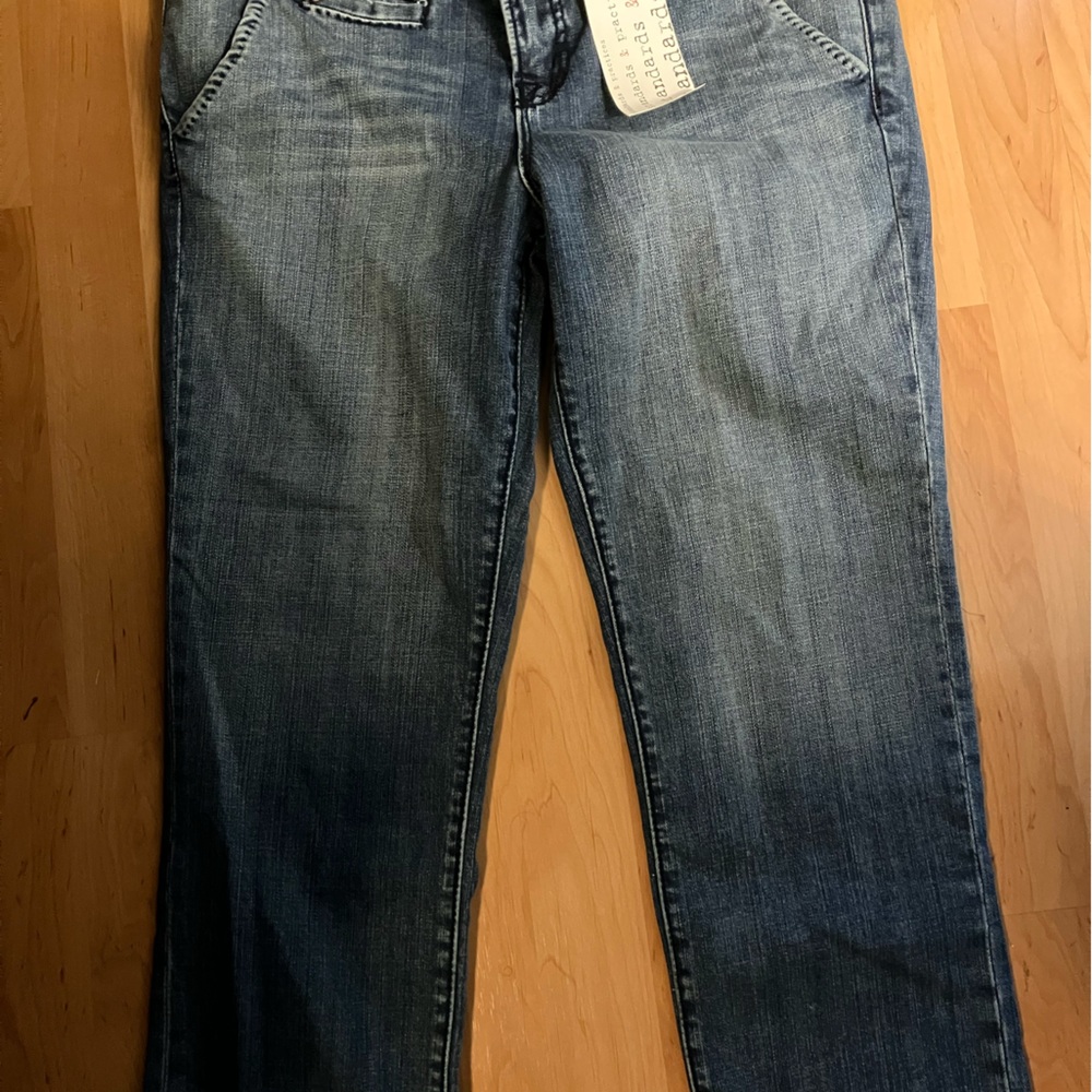 Straight leg capri jeans